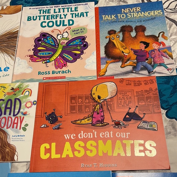 Children’s books - Picture 2 of 4